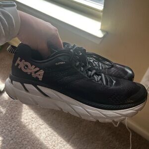 Women’s hoka Clifton 6